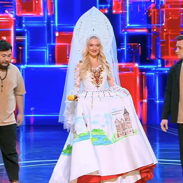 Землячка появилась в платье «Держава России» | Источник: 1tv.ru