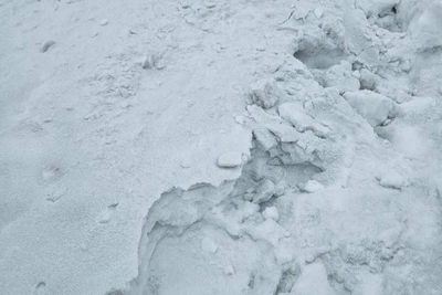 Omsk Residents Decry Soot-Blackened Snow, Cite Health Risks