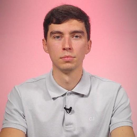 <p>Дмитрий Нежинский</p>