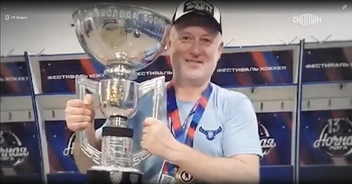 Чубаров играл в хоккей и даже выступал за НХЛ