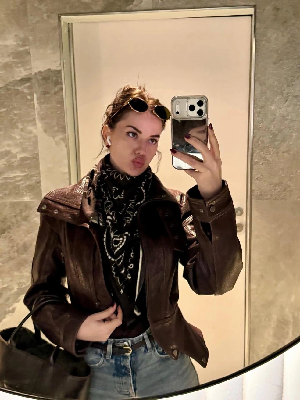 Фахрие Эвджен поражает красотой и талантом | Источник: evcenf / Instagram (экстремистская организация, деятельность запрещена на территории РФ)
