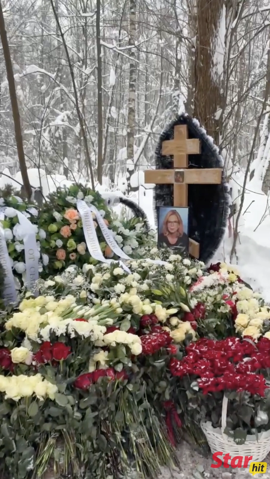 Нику Ганич похоронили на Николо-Архангельском кладбище | Источник: Анастасия Денисова / «СтарХит»