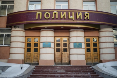 Мужчина выпал с 23 этажа в Октябрьском районе Новосибирска