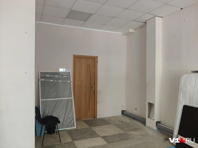 Часть помещения никем не занята  | Источник: Мария Умнова / V1.RU