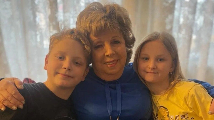 Детей племянницы поэтесса любит как родных внуков