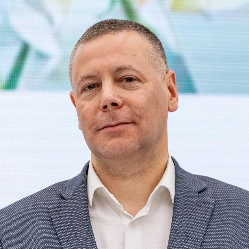 <p>Михаил Евраев</p>