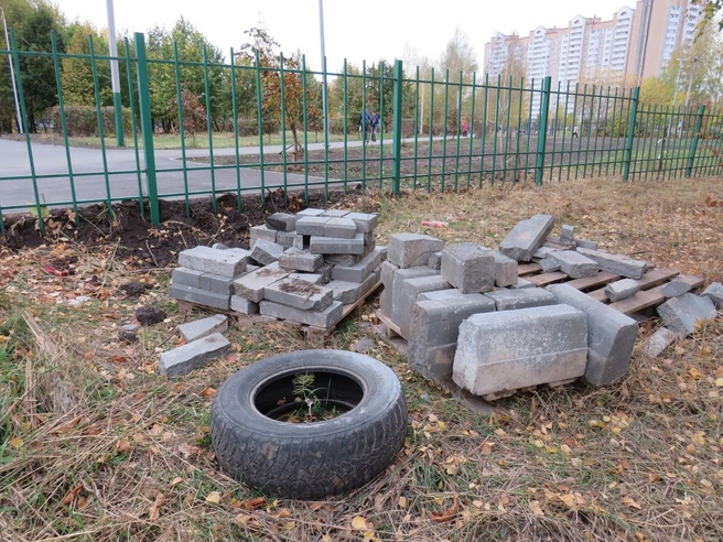 Комсомольский парк фото от 13 октября через две недели после официальной сдачи объекта