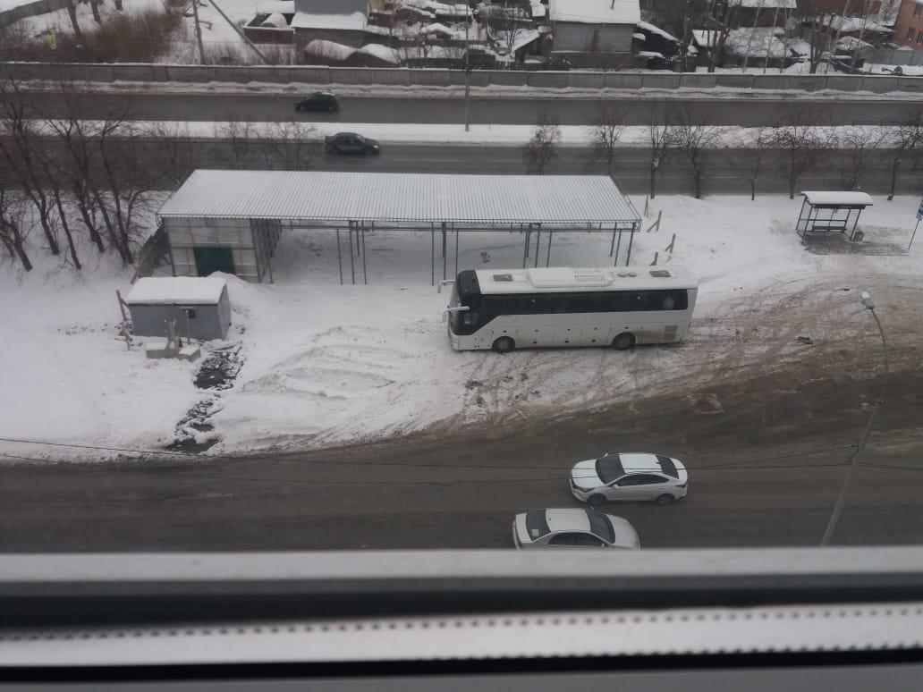 На ВИЗе строители продолжают возводить скандальную автомойку, несмотря на  протесты, компания «Экспоинт», Екатеринбург, 17 февраля 2022 года - 17  февраля 2022 - Е1.ру