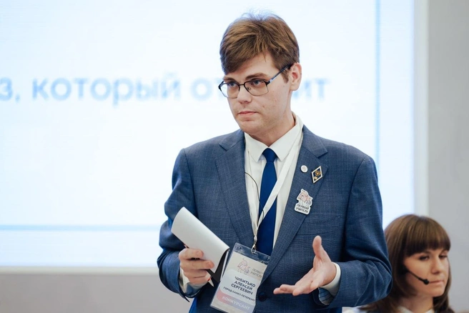 «Пришел не за зарплатой, а ради детей». Призер конкурса «Первый учитель» из Петербурга — о начальной школе и мужчине-педагоге  | Источник: Комитет по образованию Санкт-Петербурга