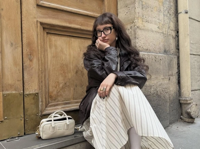 Блог Лиза Барашик завела, когда ей было 16 лет. Сейчас она фешен-инфлюэнсер с миллионной аудиторией | Источник: barrashik / Instagram (деятельность запрещена на территории РФ)