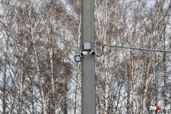 Видеонаблюдением в Дубровке тоже, кстати, могут похвастать немногие | Источник: Михаил Шилкин