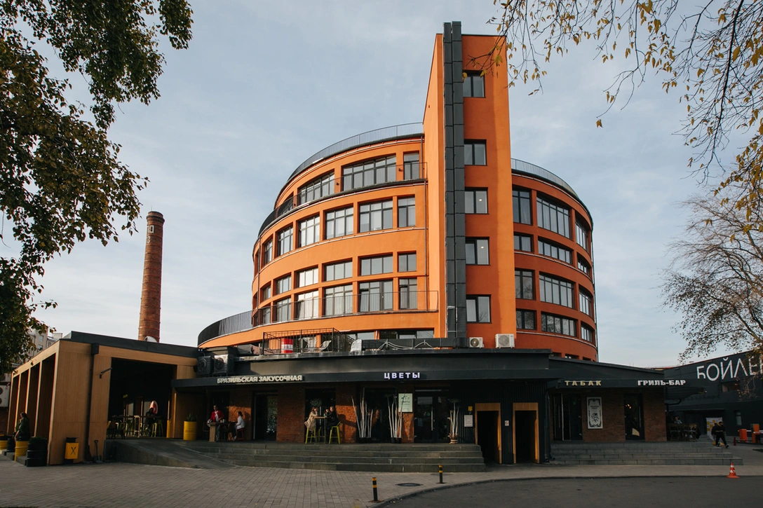 Территория арт-кластера на месте бывшего хлебзавода №9. | Источник: Валерий Белобеев