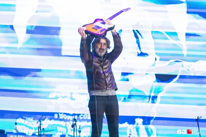 Вячеслав Бутусов давно остепенился и сменил имидж | Источник: Роман Данилкин / 63.RU