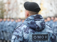 В Ростове-на-Дону шестеро заключенных захватили в заложники сотрудников СИЗО: на месте работает ОМОН