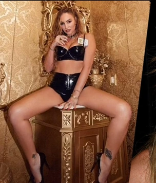 Звезда «Клана Сопрано» выложила интимные фото на OnlyFans и за 5 минут закрыла ипотеку