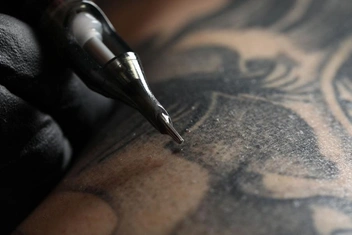 5 популярных татуировок, которые могут нанести вред вашему бессознательному (и не только)