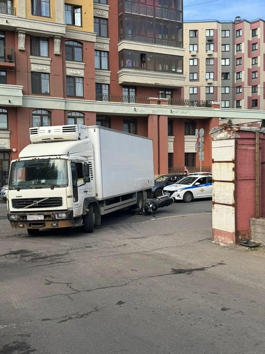 Источник: ДТП и ЧП | Санкт-Петербург | Питер Онлайн | СПб