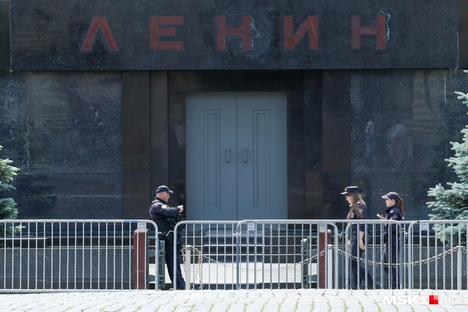 В час дня двери закрываются | Источник: Артем Устюжанин / MSK1.RU