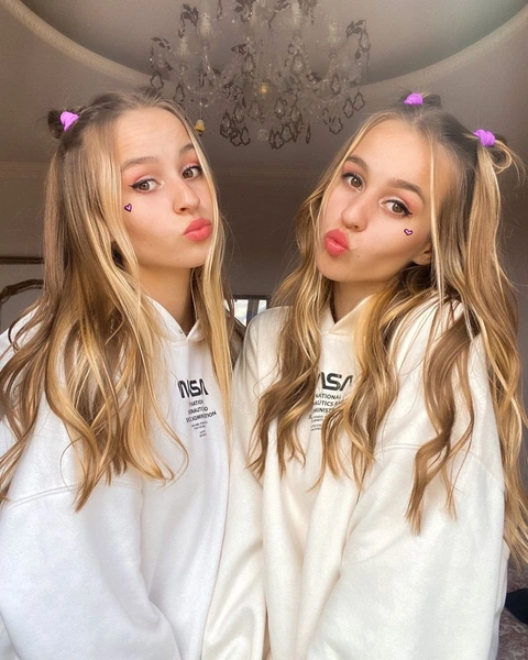 Twixi__twins рассказали, как стать самыми модными близняшками в TikTok