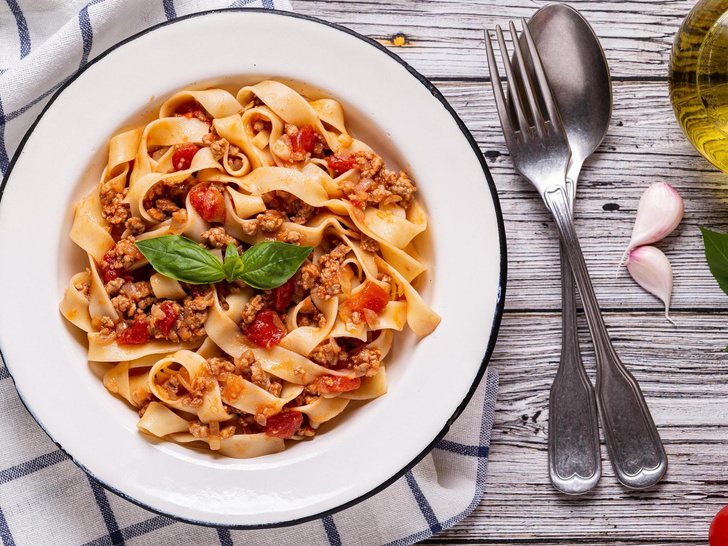Ужин по-итальянски: секретный ингредиент пасты Болоньезе, который сделает ее идеальной