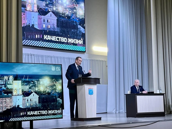 Маткапитал, стипендии и жилье. Дрозденко раздал поручения властям Ленобласти | Источник: Администрация Ленобласти