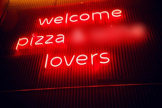 Пиццеманам повезло — сейчас действует акция «2+1» | Источник: Blissetta Kitchen