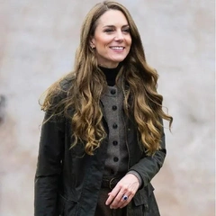 Состояние Кейт Миддлтон ухудшилось? Принцесса постоянно трогает себя за живот — британцы обеспокоены