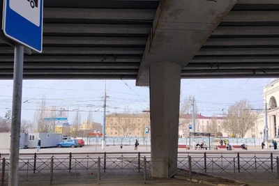 Жители Волгограда требуют проверки аварийного путепровода