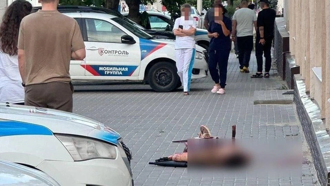 Убийство произошло прямо посреди улицы | Источник: Подсмотрено. Камышин / Telegram