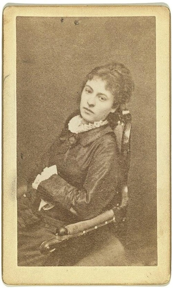 Елена Медведева&nbsp;— революционерка-народница, ради которой Григорий Мачтет добился перевода в Ишим. В 1880 году они обвенчались в Богоявленском соборе | Источник: Commons.wikimedia.org