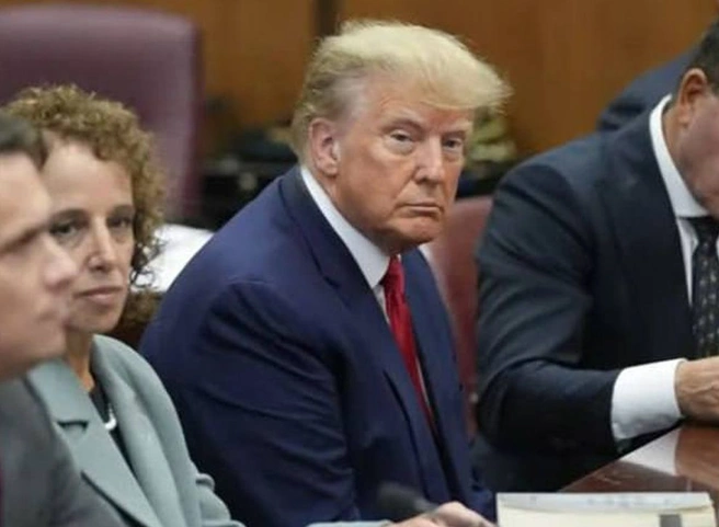 С Трампа сняли арест | ya62.ru