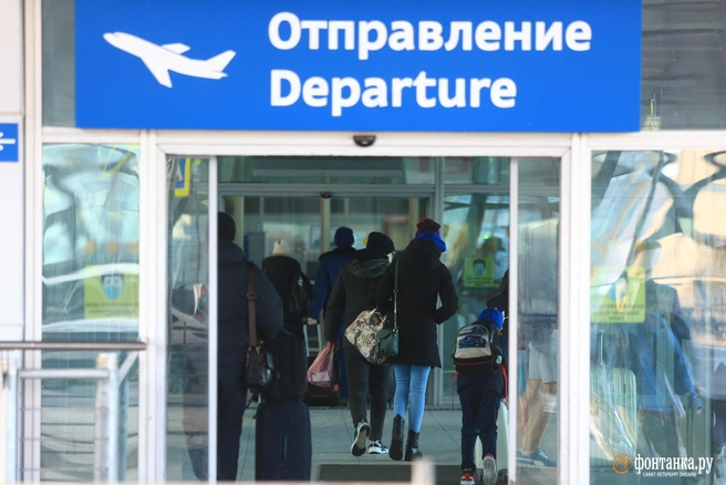 Росавиация сняла ограничения на полеты для Пулково в 10:57 | Источник: Сергей Михайличенко / FONTANKA.RU