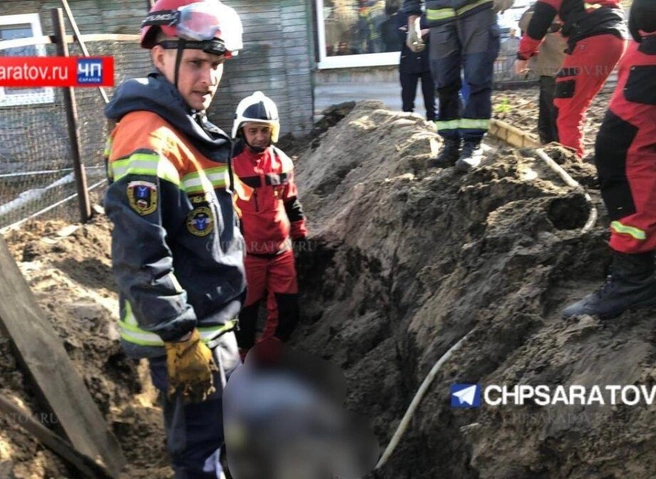 В Саратове рабочего придавило насмерть в траншее | ya62.ru