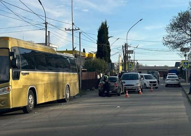 Парень спокойно рассекал без прав по улицам города, пока не устроил ДТП | Источник: Пресс-служба Гоставтоинспекции Сочи
