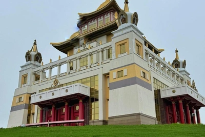 One-day trip to Elista reveals unique culture and city's poverty