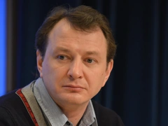 Виталий Милонов требует отправить Марата Башарова мыть общественные туалеты за избиение жен
