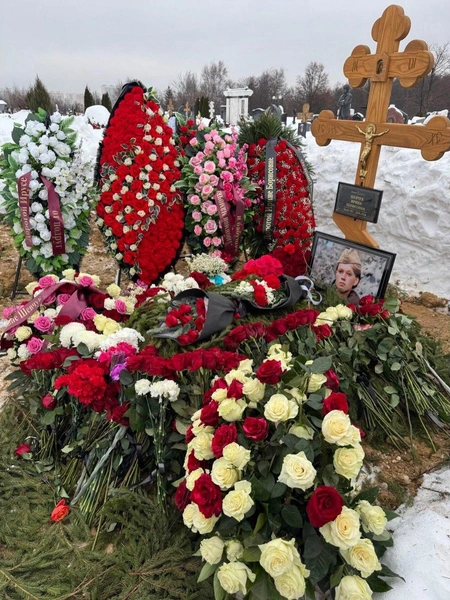 Похороны Ирины Шевчук на Троекуровском кладбище | www.starhit.ru