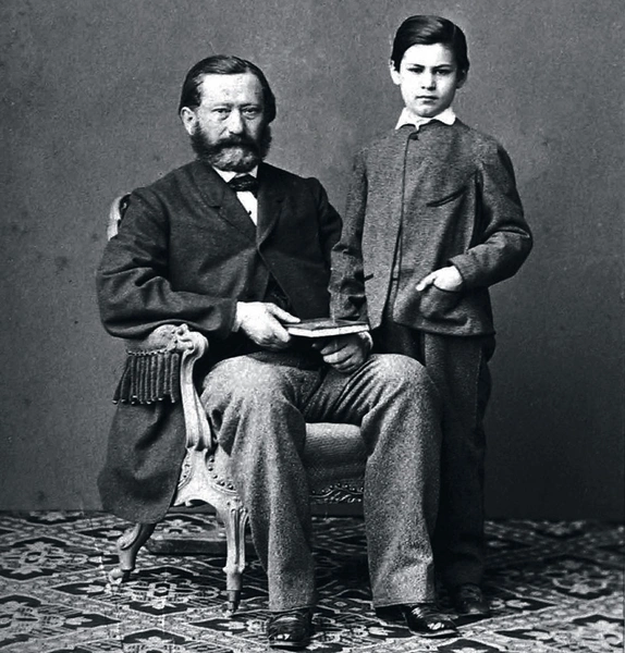 Будущий основатель психоанализа с отцом. Фото 1864 года