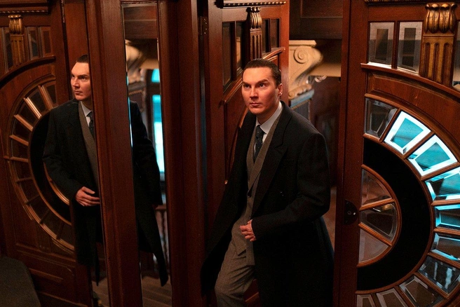 Источник: кадр из трейлера фильма «Кремлевский волшебник», реж. Оливье Ассайас (2025)