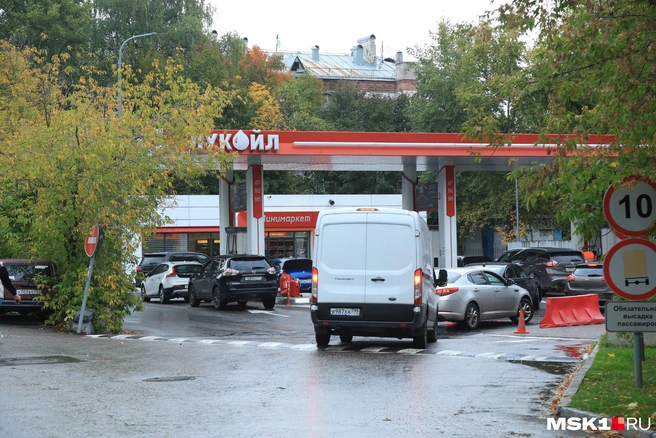 Многие уже привыкли к ожиданию | Источник: Дмитрий Толстошеев / MSK1.RU