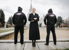 Просидела в шкафу три часа, чтобы поймать шамана на обмане: Летучая разоблачает экстрасенсов в «Новом Ревизорро»