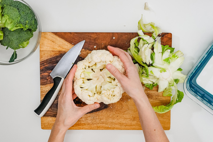 Зачем бить капусту об стол перед приготовлением любого блюда — вы удивитесь