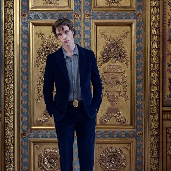 Мужской Dior глазами Джонатана Андерсона: деним, вышивка и дух Лиги Плюща