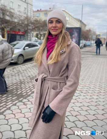 Яна считает, что новосибирские девушки (не все, но многие) отстают от современной моды | Источник: Алёна Золотухина / NGS.RU