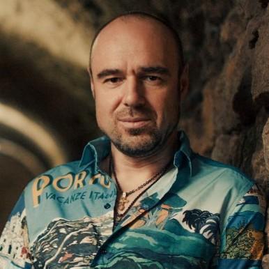 Любовница Романа Товстика показала провокационные фото из его особняка на Рублевке: «Были и такие новогодние праздники»