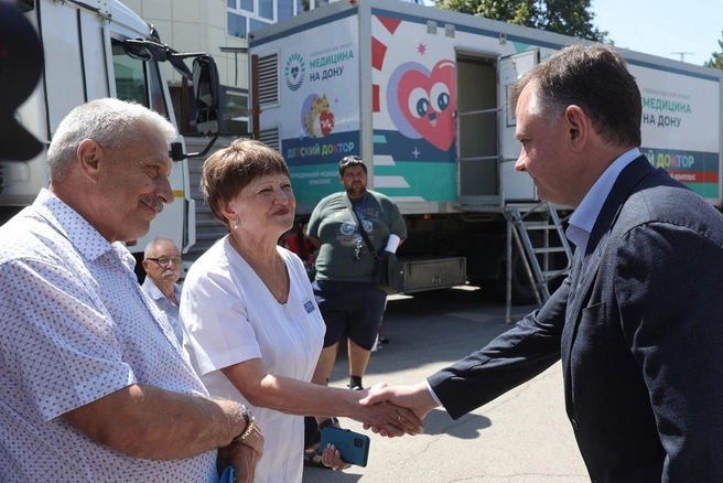 Юрий Слюсарь высказался о том, что медицине Дона нужна неотложная помощь | Источник: Пресс-служба губернатора Ростовской области