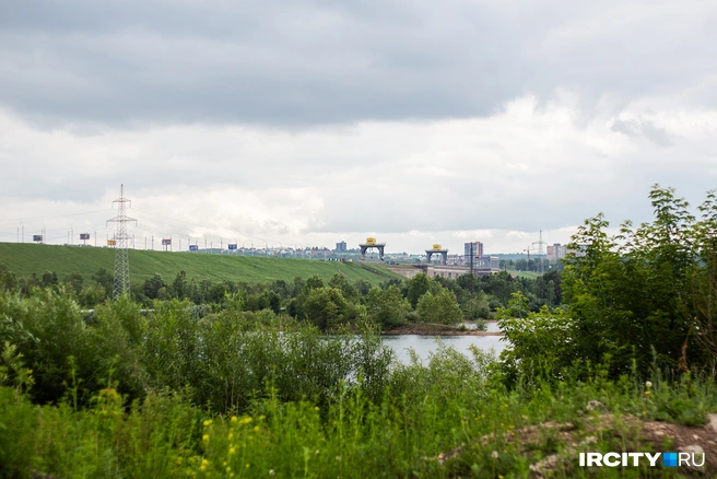 Сбросы Иркутской ГЭС снизили до 2400 кубометров в секунду | Источник: Ксения Филимонова / «ИрСити»