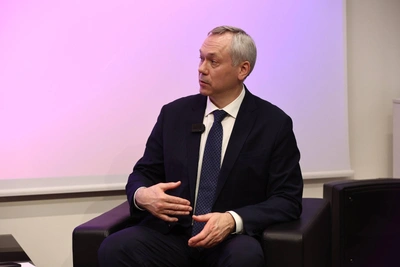 Андрей Травников выделил основные трудности для предпринимателей