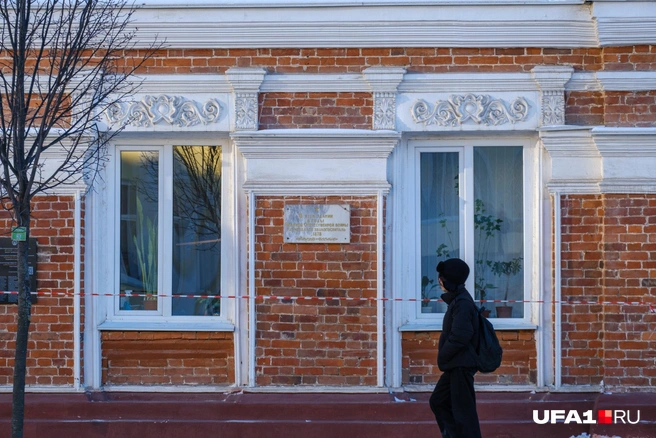 Это здание в самом начале улицы | Источник: Булат Салихов / UFA1.RU