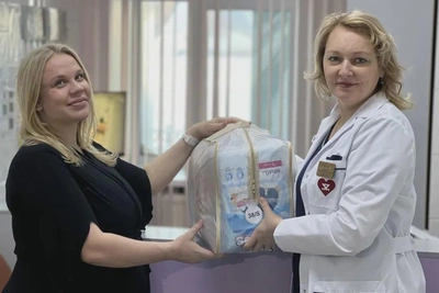 Свыше 2500 ямальских мам получили набор «Ямальской маме»